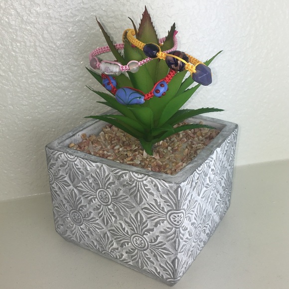 Handmade Chinese Knotting Bracelet W/ Glass Beads - Picture 8 of 8